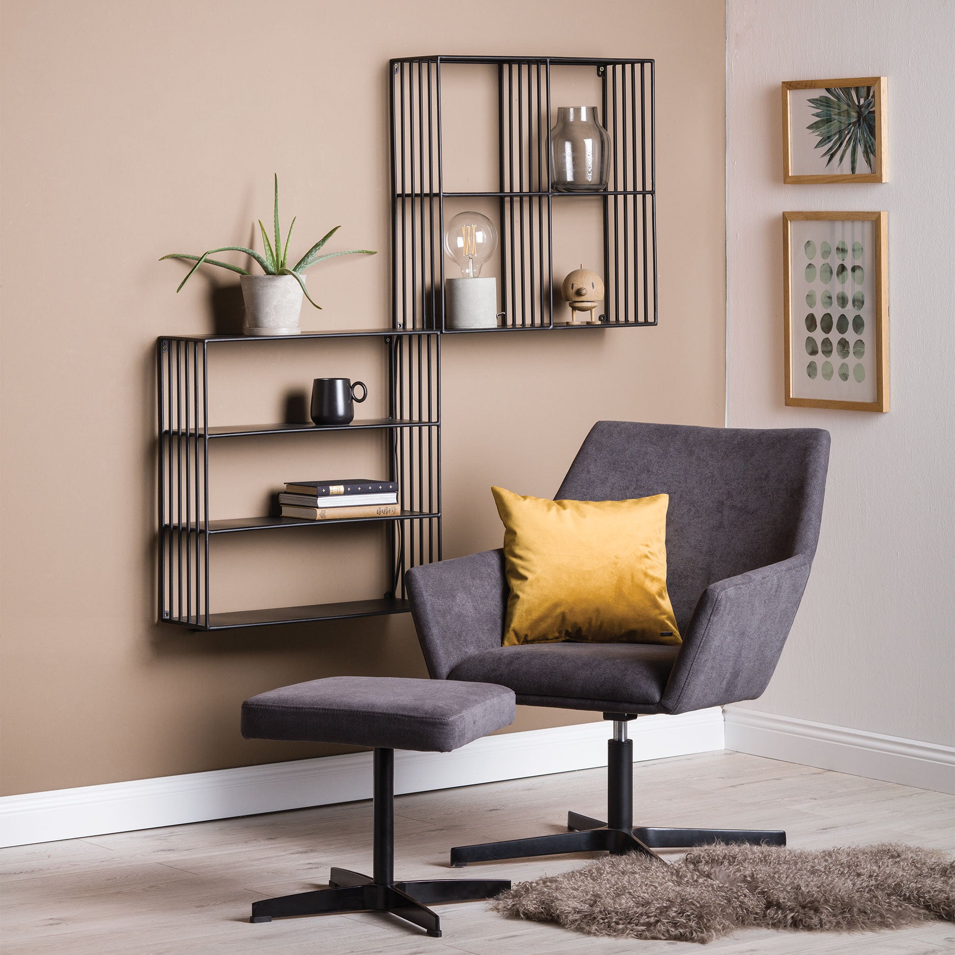 Nohr vægreol m. hylder